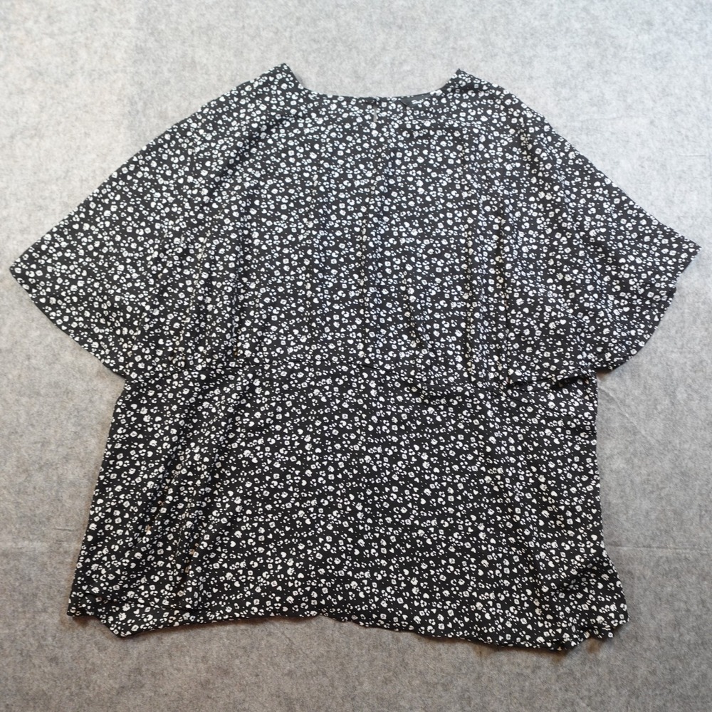 Simply Be Top Womens 24 NWT Black White Floral Crew Neck Short Sleeve Blouse